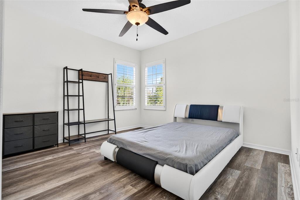 8111 Santa Rosa Court Sarasota, FL 34243 - Photo 41 of 95