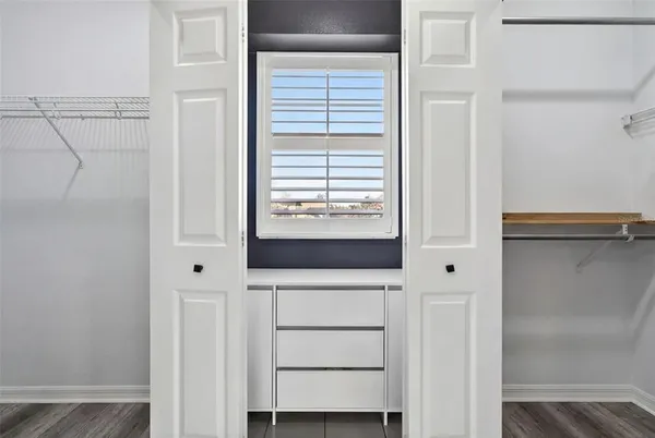 $1,150,000 | 8111 Santa Rosa Court, Sarasota, FL 34243