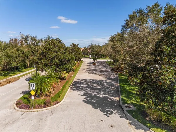 $1,150,000 | 8111 Santa Rosa Court, Sarasota, FL 34243