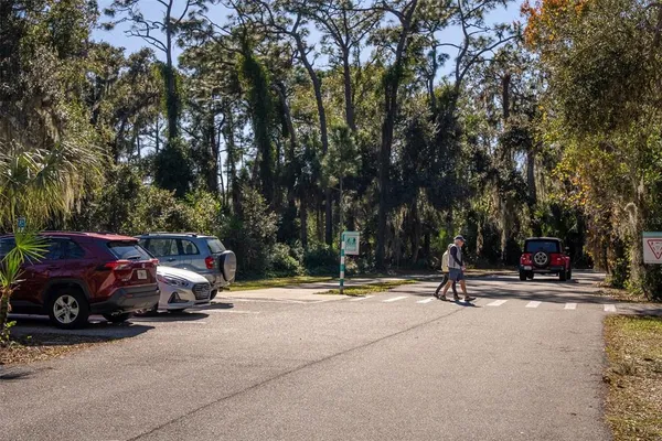 $1,150,000 | 8111 Santa Rosa Court, Sarasota, FL 34243