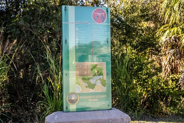 $1,150,000 | 8111 Santa Rosa Court, Sarasota, FL 34243