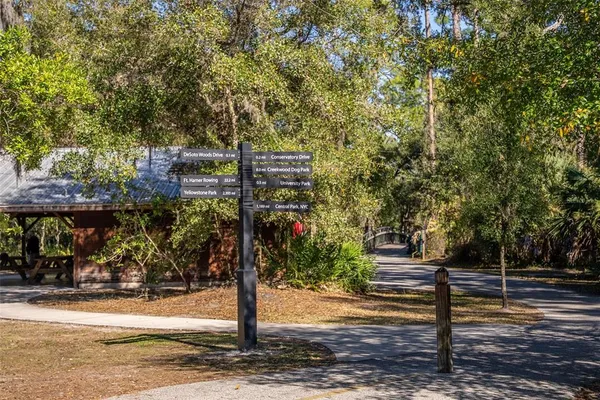 $1,150,000 | 8111 Santa Rosa Court, Sarasota, FL 34243