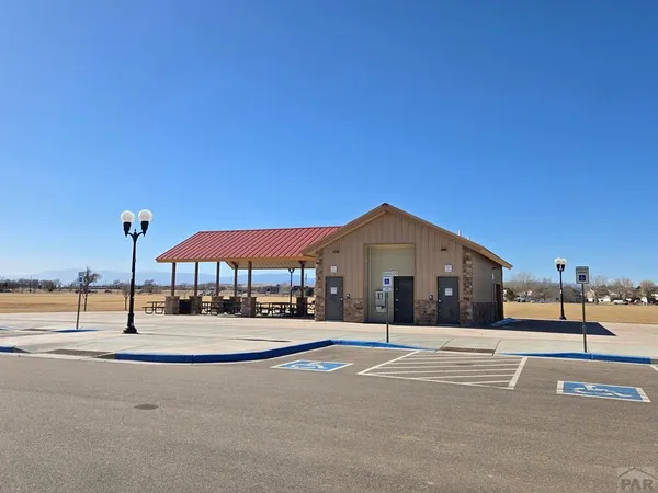 $1,150,000 | 2400 Lake Avenue, Pueblo, CO 81004