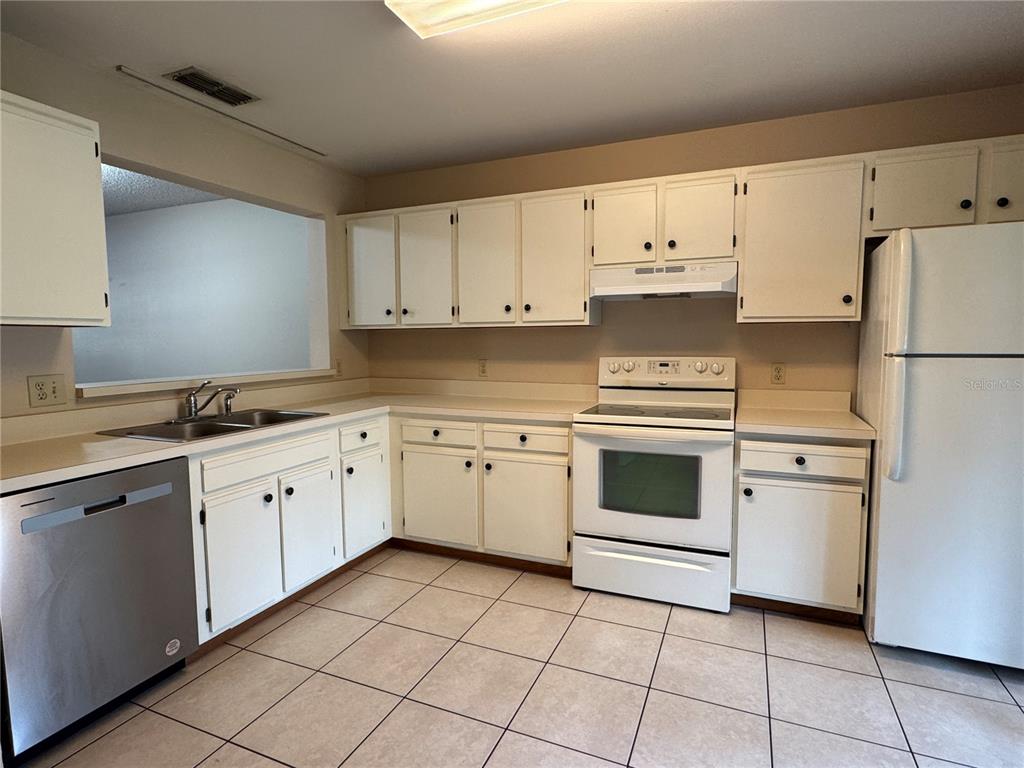 5100 Burchette Road, Unit 1201 Tampa, FL 33647 - Photo 11 of 25