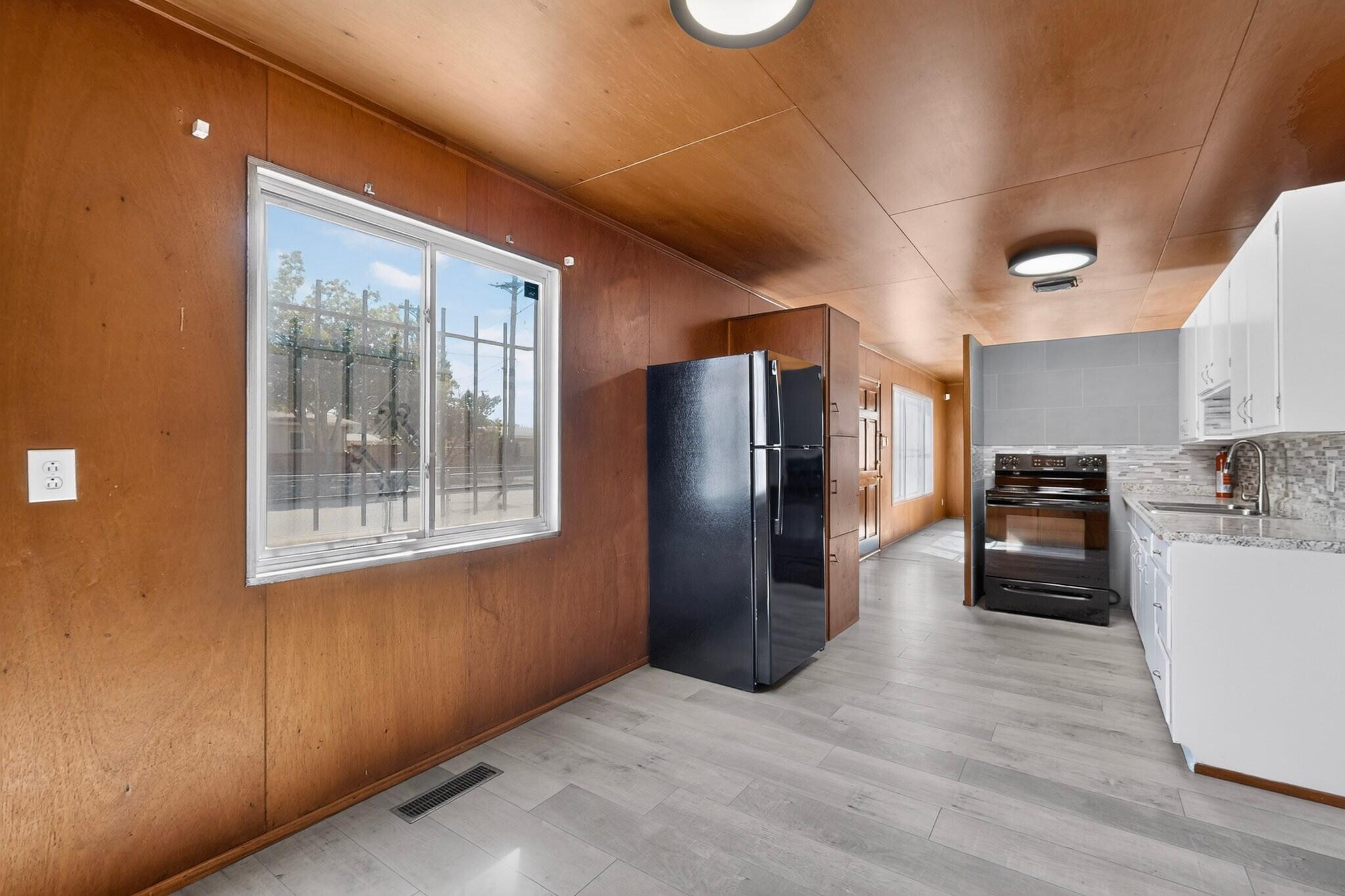 1301 Aztec Road Northwest Albuquerque, NM 87107 - Photo 11 of 36 Gallery Image 11