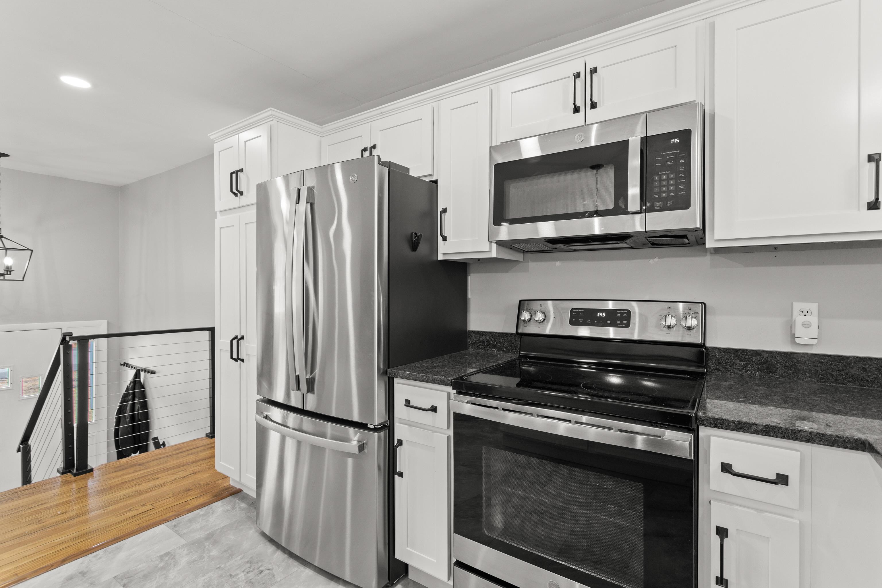 9 Gamache Road Derry, NH 03038 - Photo 8 of 32 Gallery Image 8