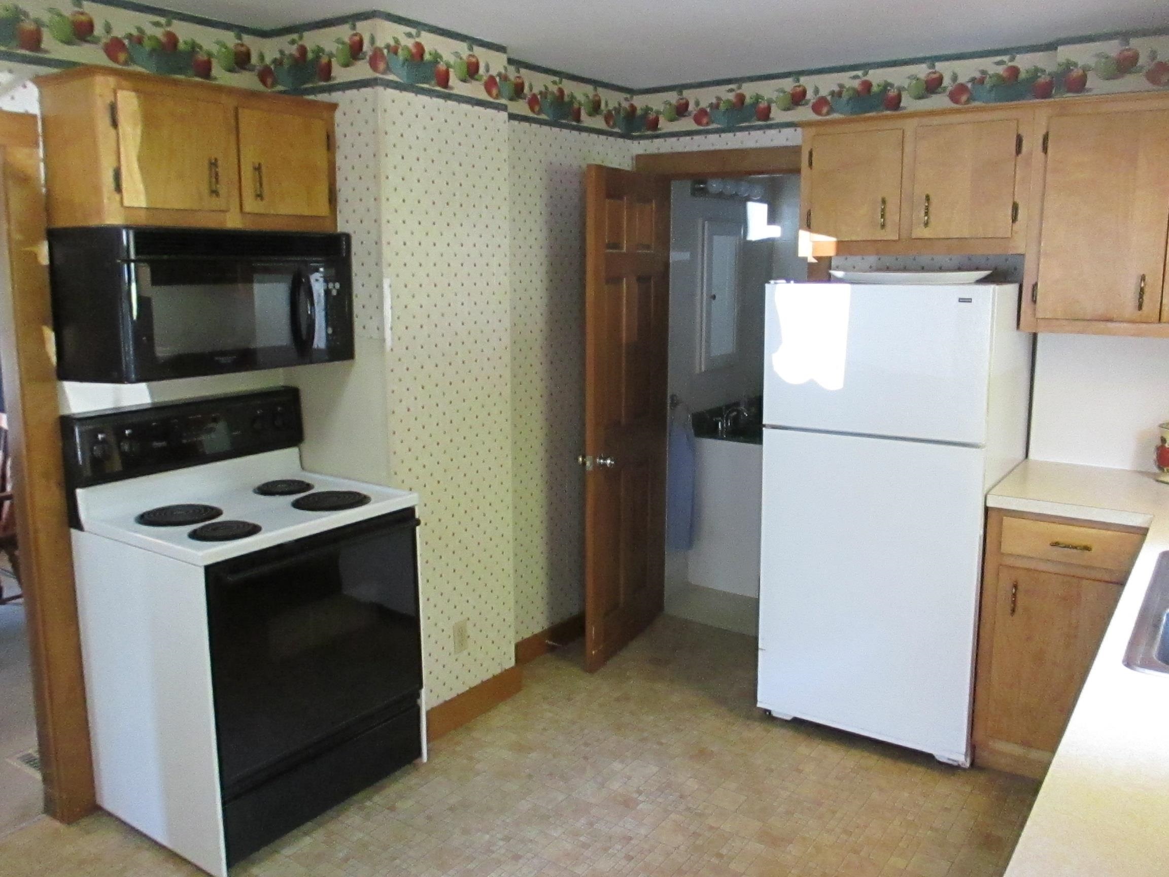 96 George Street Keene, NH 03431 - Photo 11 of 30