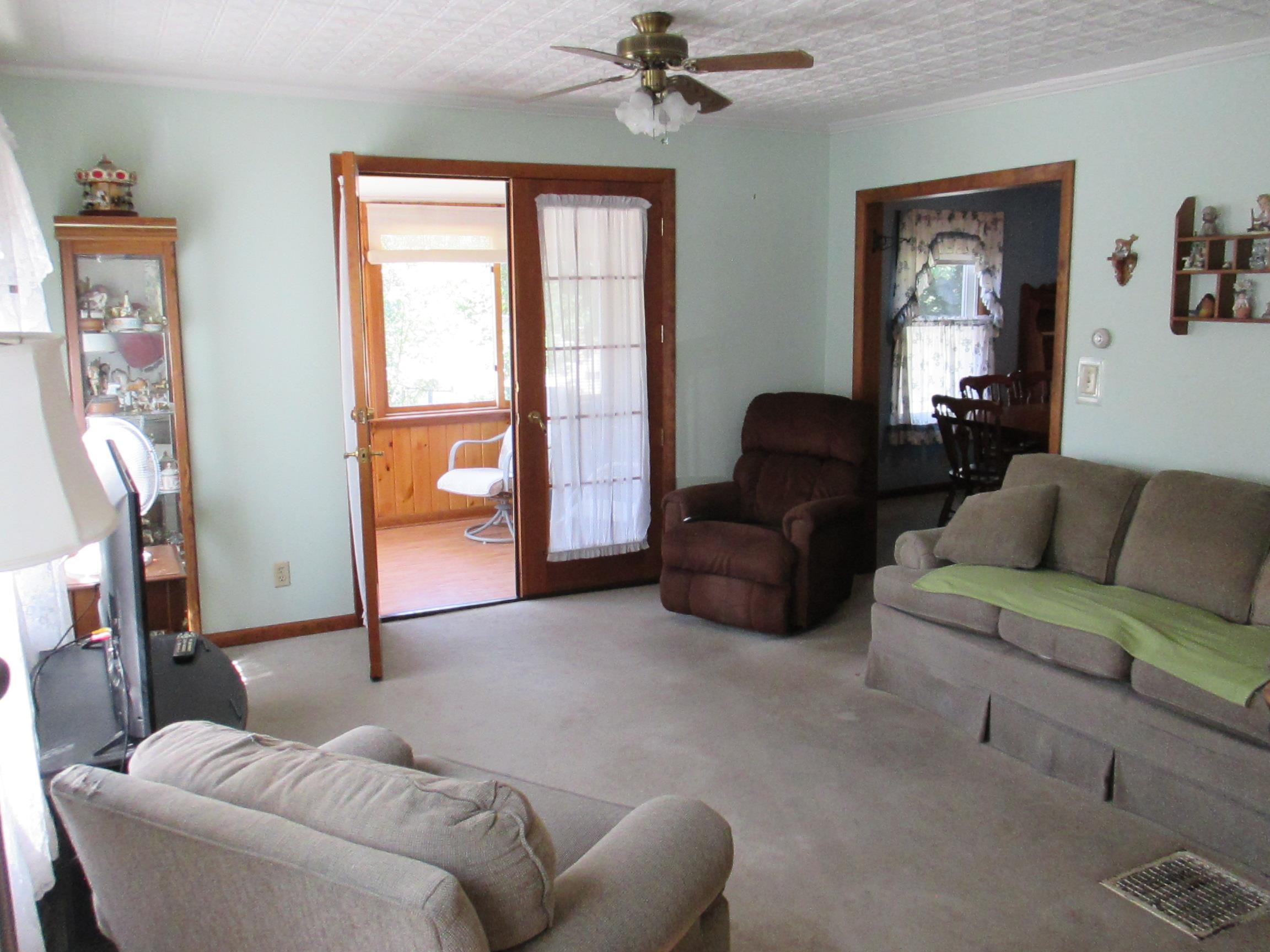 96 George Street Keene, NH 03431 - Photo 3 of 30