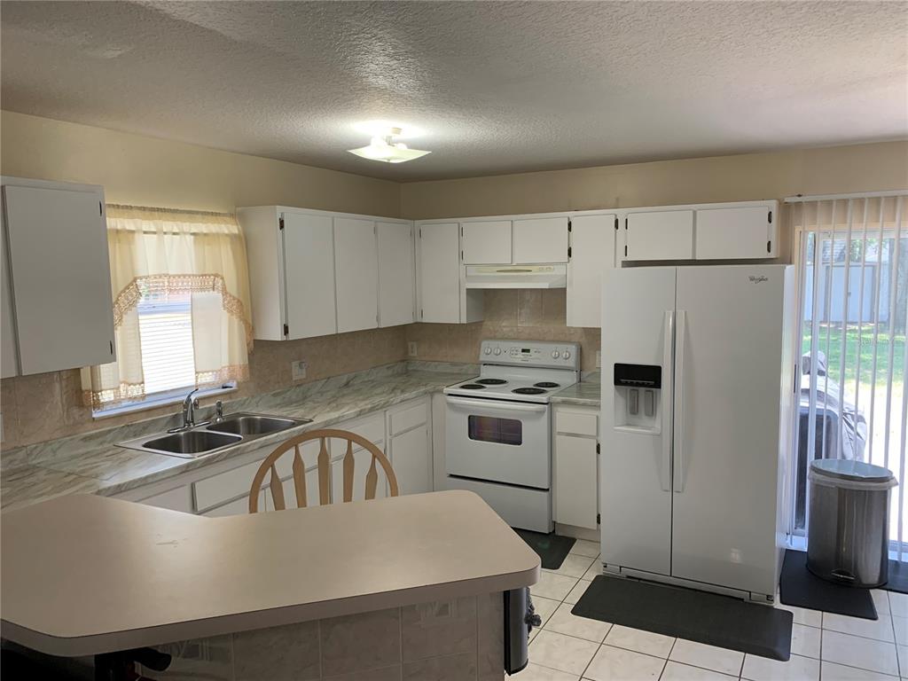 1807 East Rampart Street Tampa, FL 33612 - Photo 4 of 18 Gallery Image 4