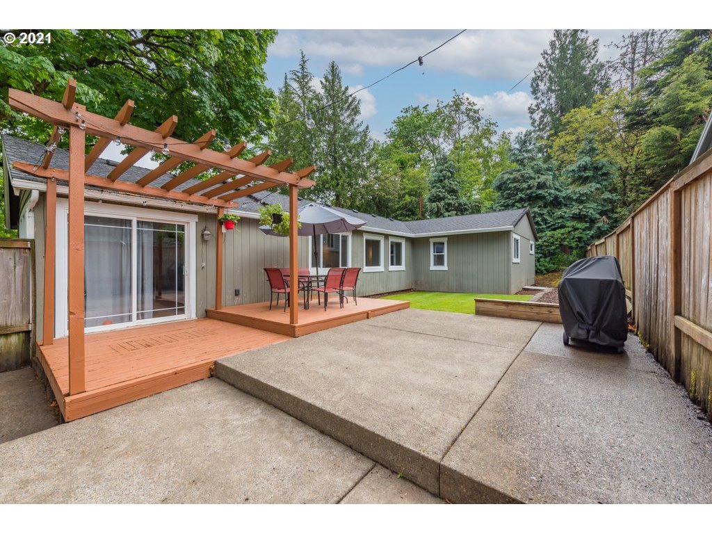 8330 Southwest Blake Street Tualatin, OR 97062 - Photo 27 of 32 Gallery Image 27