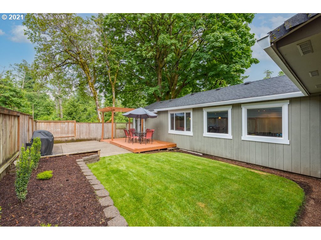 8330 Southwest Blake Street Tualatin, OR 97062 - Photo 28 of 32 Gallery Image 28