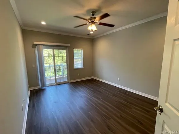 $2,795 | 310 Centre Court, Unit 310, Medford, NY 11763