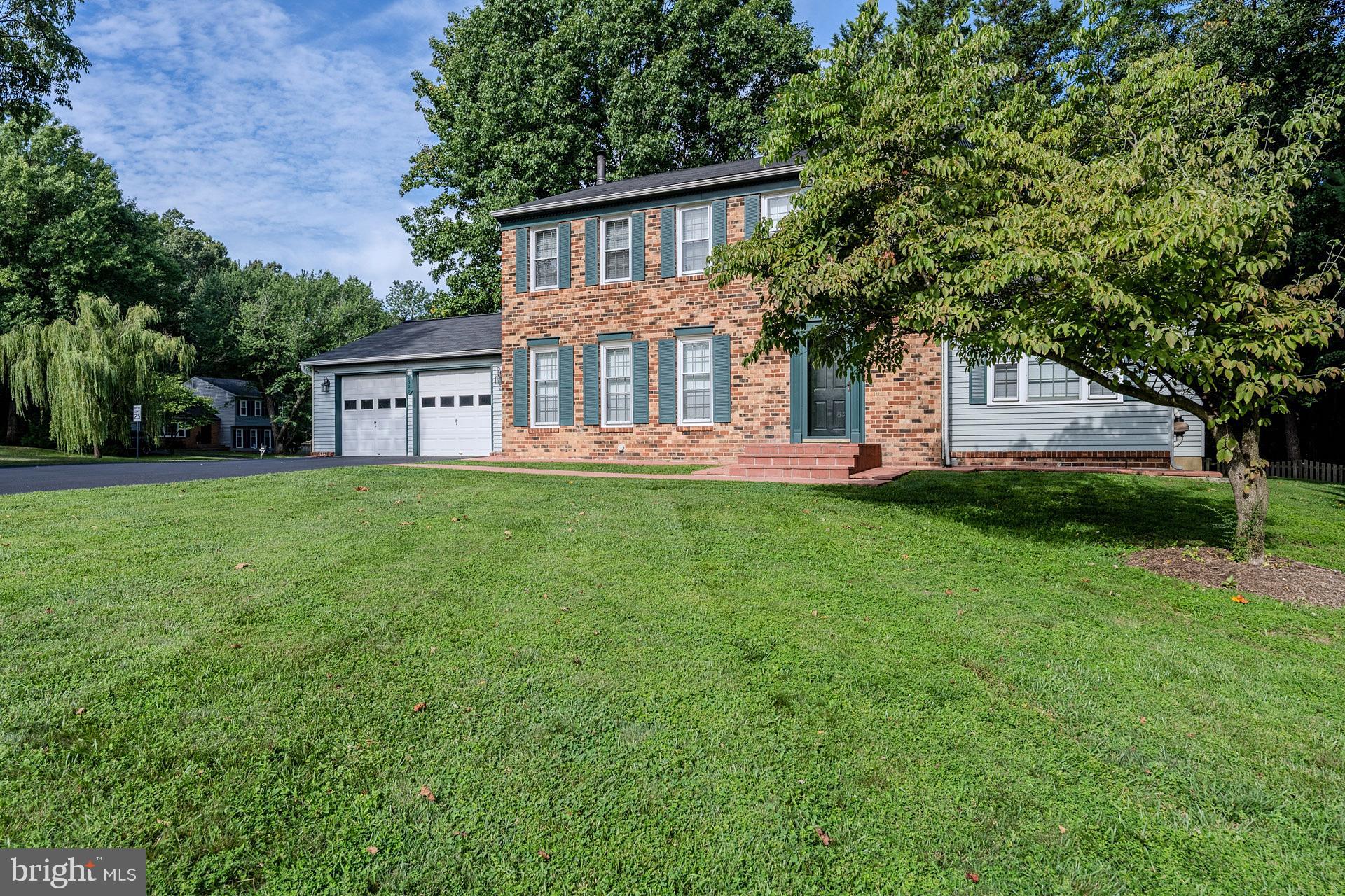 2320 Rosedown Drive Reston, VA 20191 - Photo 4 of 37 Gallery Image 4