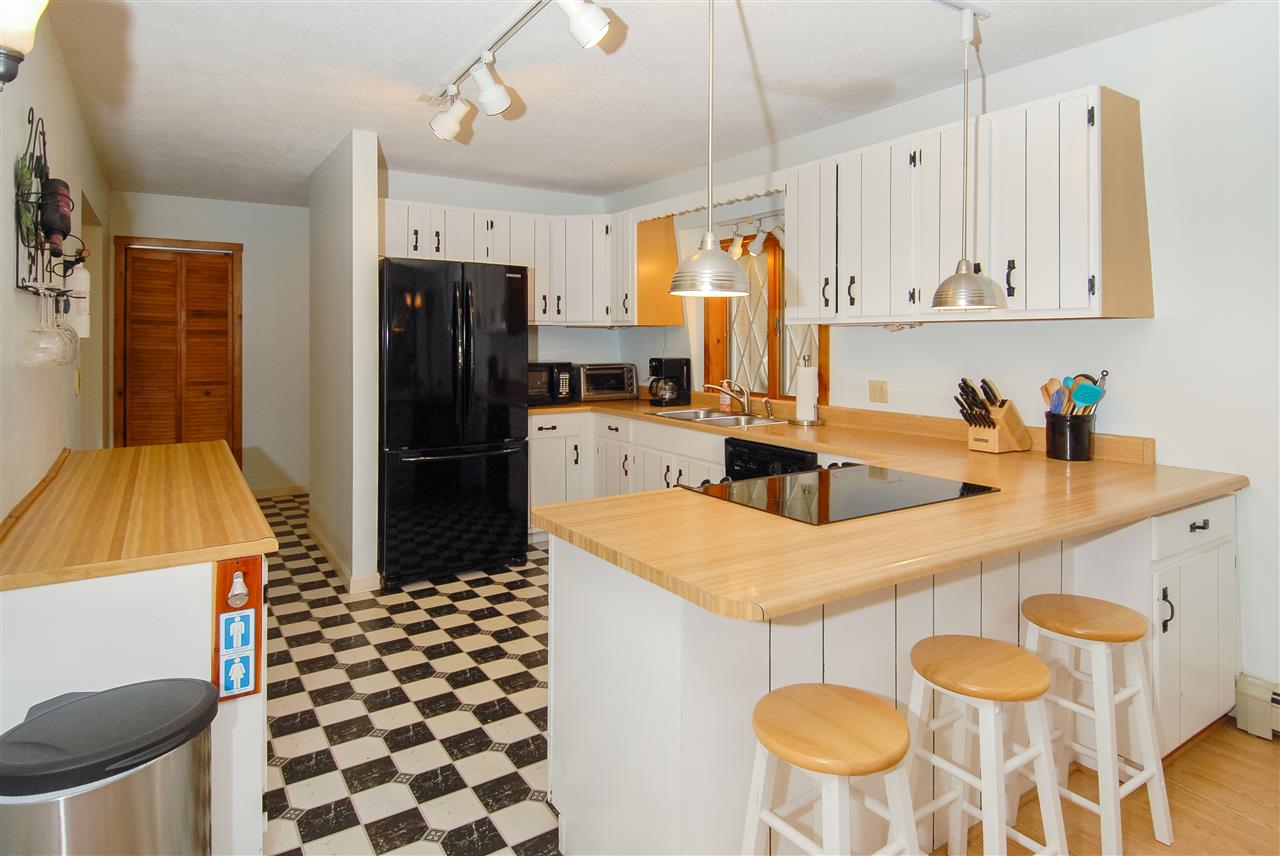 40 Ford Farm Road Milton, NH 03851 - Photo 3 of 36