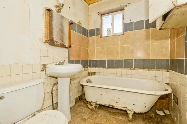 $199,900 | 88 Marble Street, Springfield, MA 01105