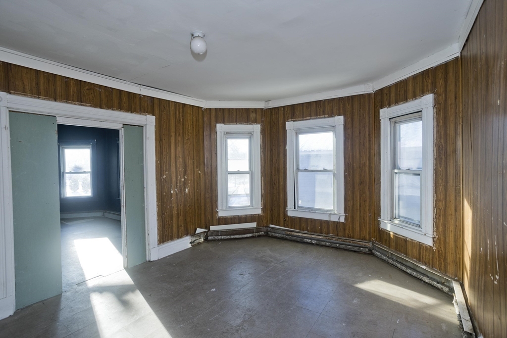 88 Marble Street Springfield, MA 01105 - Photo 18 of 27 Gallery Image 18