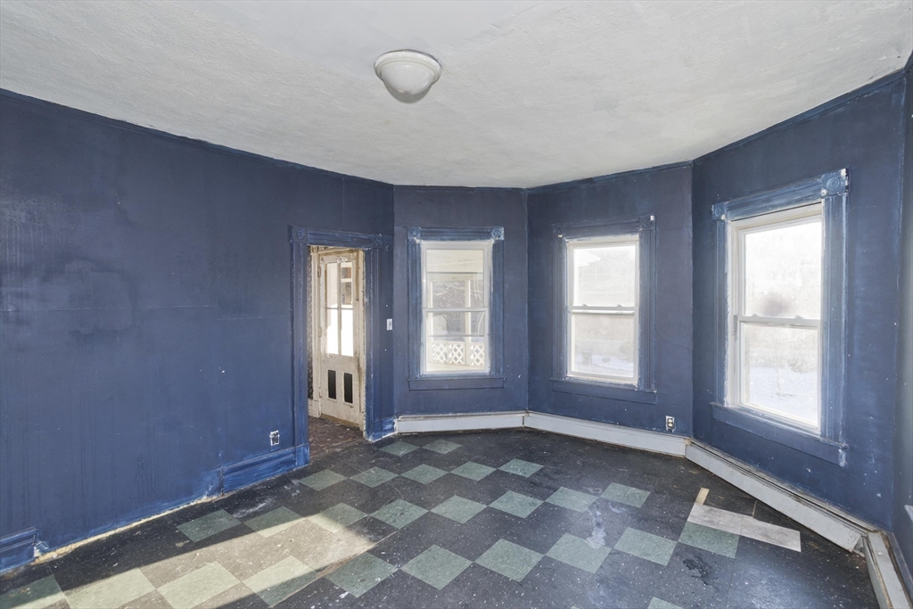 88 Marble Street Springfield, MA 01105 - Photo 19 of 27 Gallery Image 19