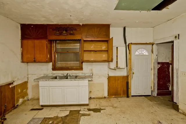 $199,900 | 88 Marble Street, Springfield, MA 01105