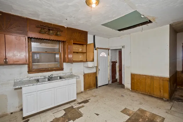 $199,900 | 88 Marble Street, Springfield, MA 01105