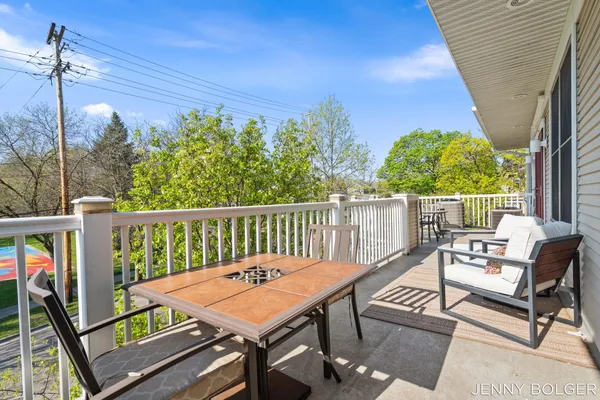 $355,000 | 800 Livingston Avenue Northeast, Grand Rapids, MI 49503