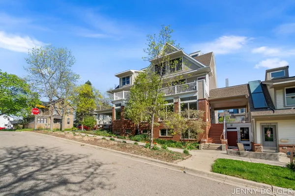 $355,000 | 800 Livingston Avenue Northeast, Grand Rapids, MI 49503