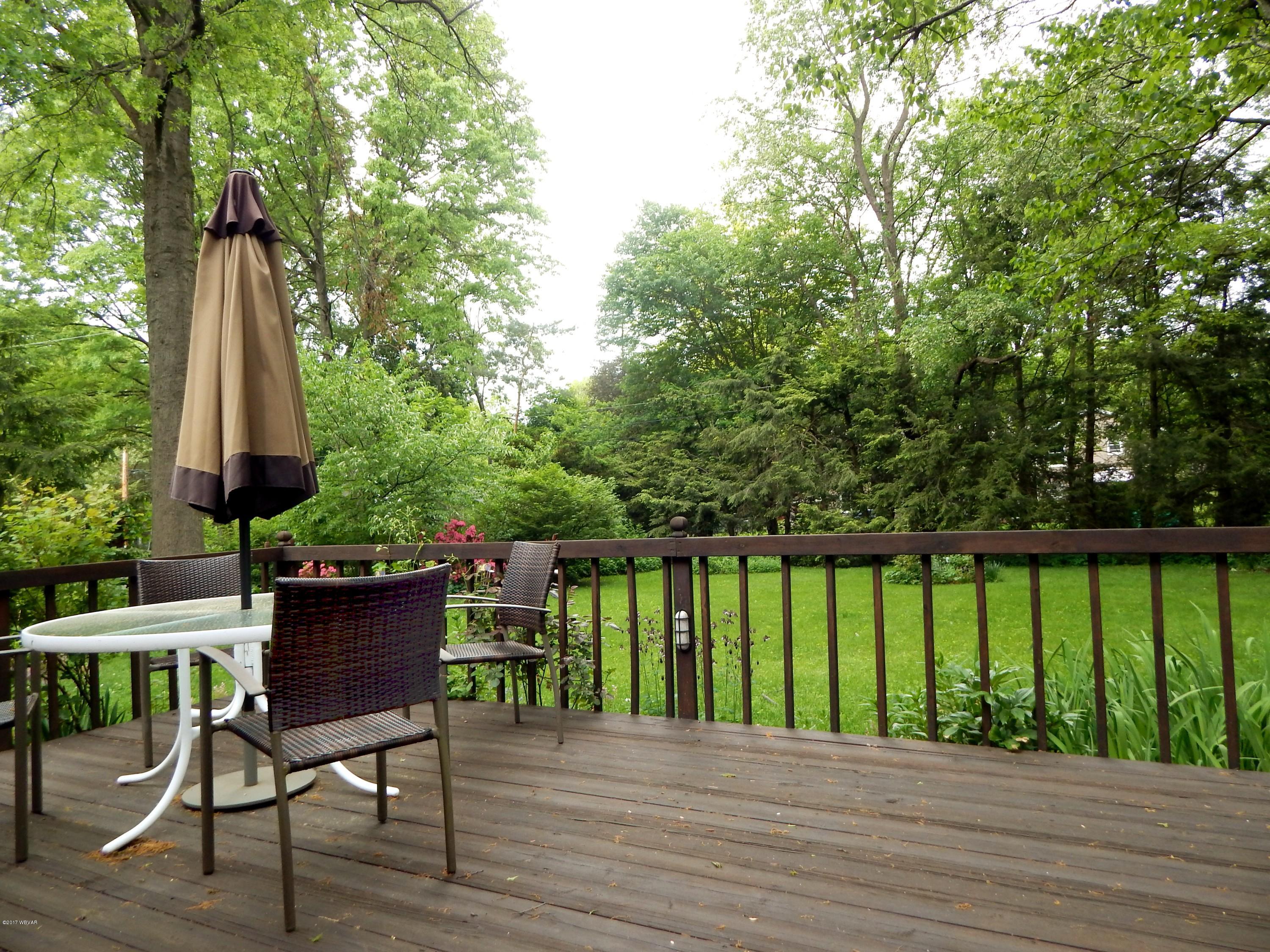 2445 Reed Street Williamsport, PA 17701 - Photo 25 of 26 Backyard Deck