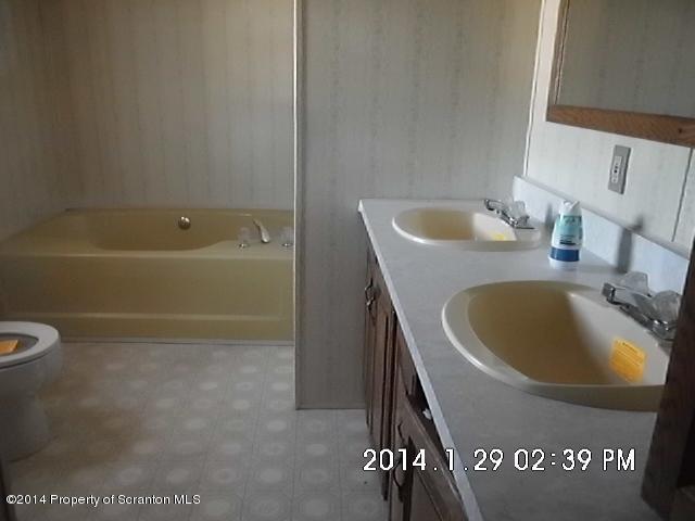 586 T R Williams Road Union Dale, PA 18470 - Photo 14 of 21 Gallery Image 14