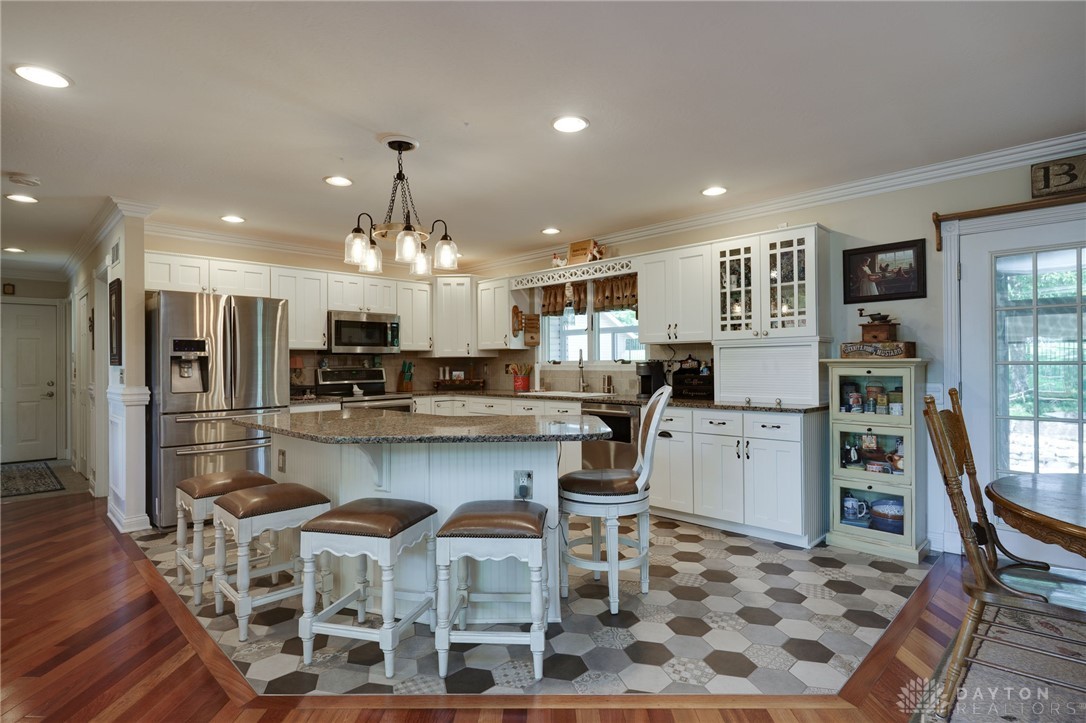 527 Warwick Road Hamilton, OH 45013 - Photo 24 of 97