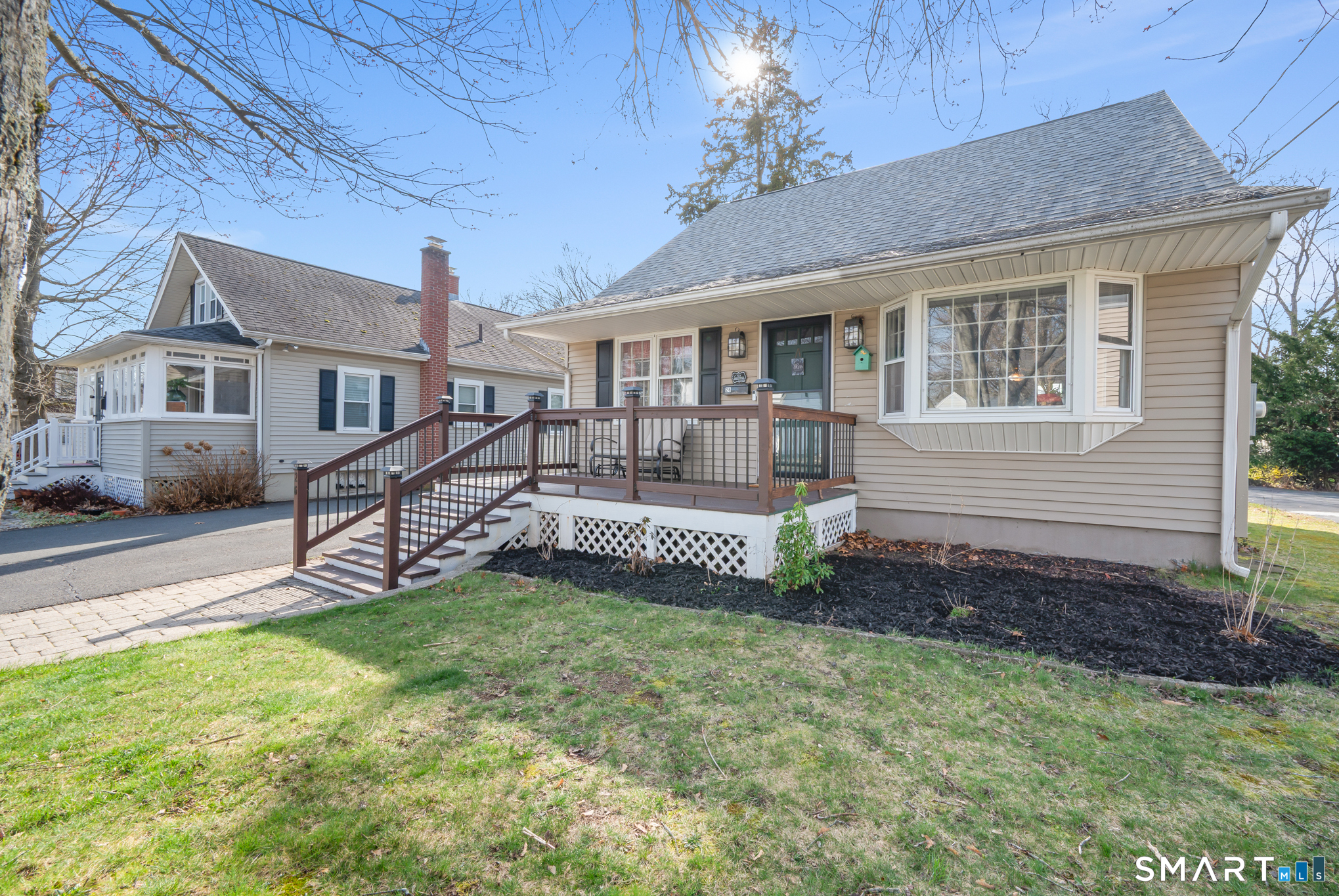 26 Doane Street Manchester, CT 06042 - Photo 3 of 25