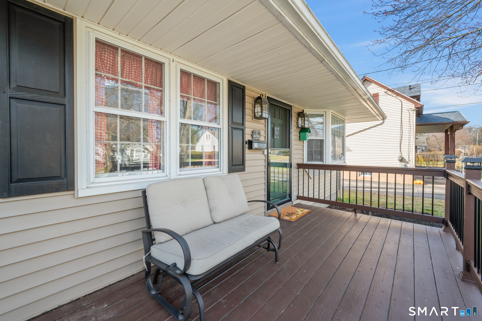 26 Doane Street Manchester, CT 06042 - Photo 4 of 25