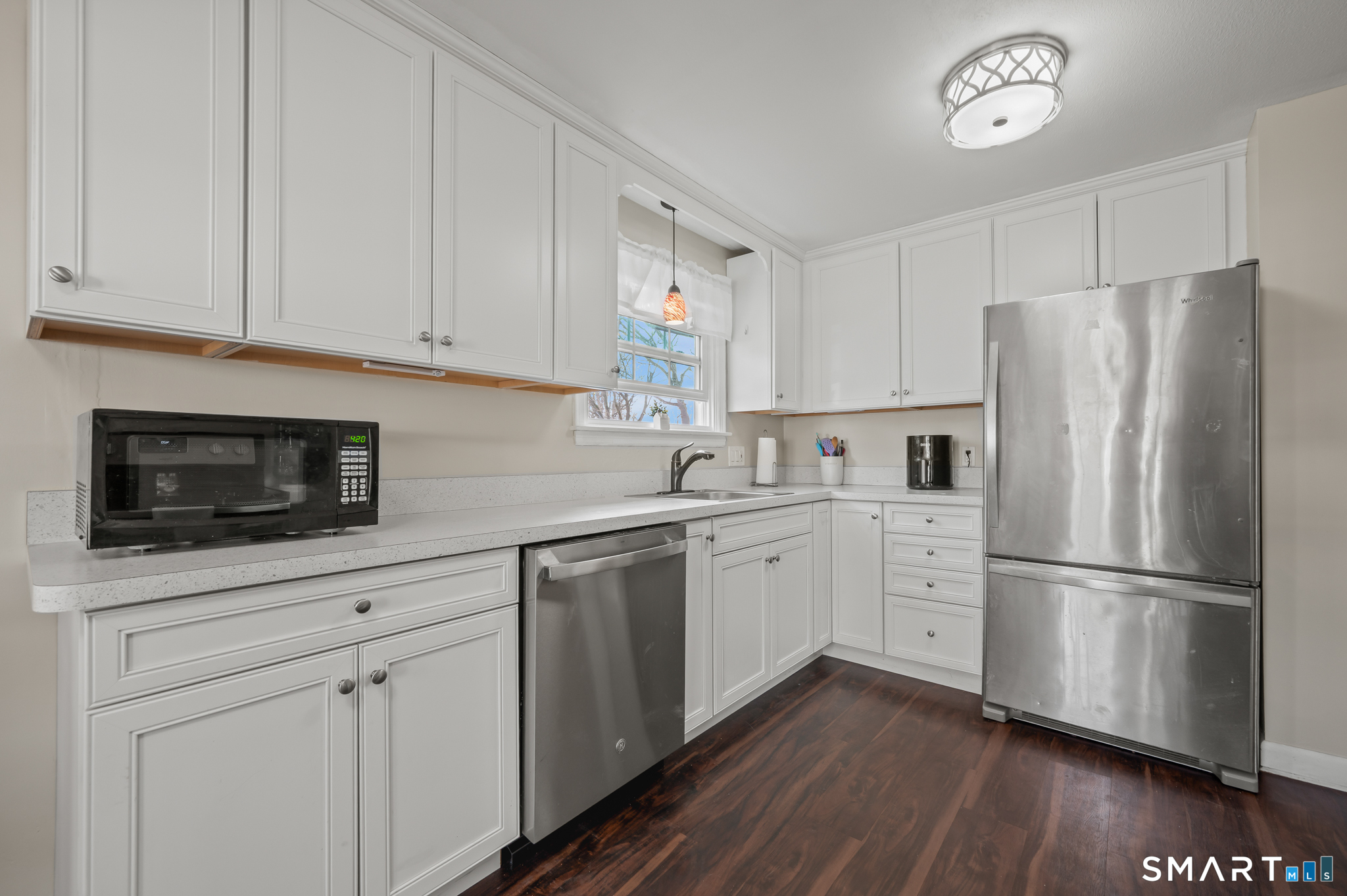 26 Doane Street Manchester, CT 06042 - Photo 8 of 25