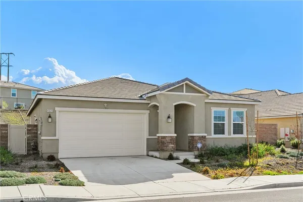 $3,500 | 41024 Chambord Drive, Lake Elsinore, CA 92532