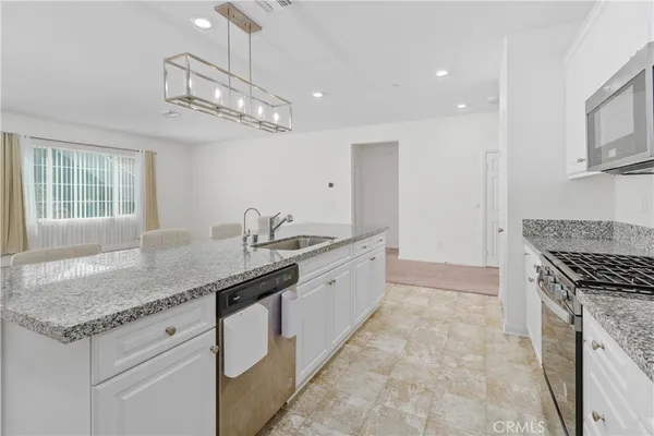 $3,100 | 41024 Chambord Drive, Lake Elsinore, CA 92532
