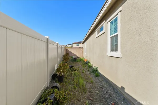 $3,100 | 41024 Chambord Drive, Lake Elsinore, CA 92532