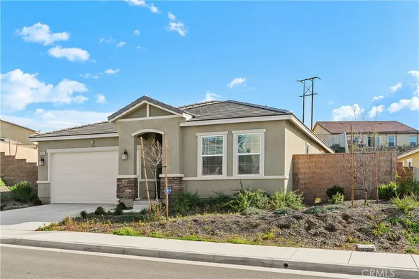 $3,100 | 41024 Chambord Drive, Lake Elsinore, CA 92532