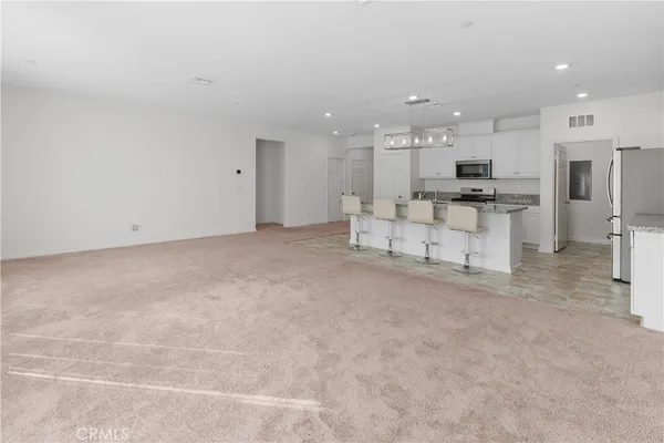 $3,100 | 41024 Chambord Drive, Lake Elsinore, CA 92532