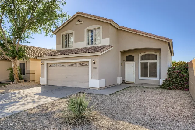 $430,000 | 1258 South Heritage Drive, Gilbert, AZ 85296