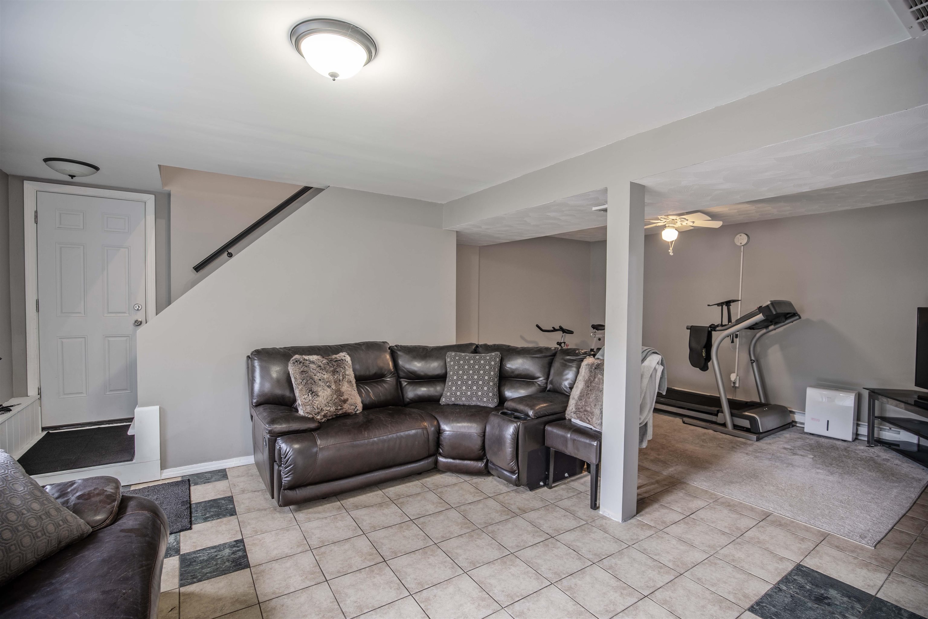 187 Straw Road Manchester, NH 03102 - Photo 22 of 40