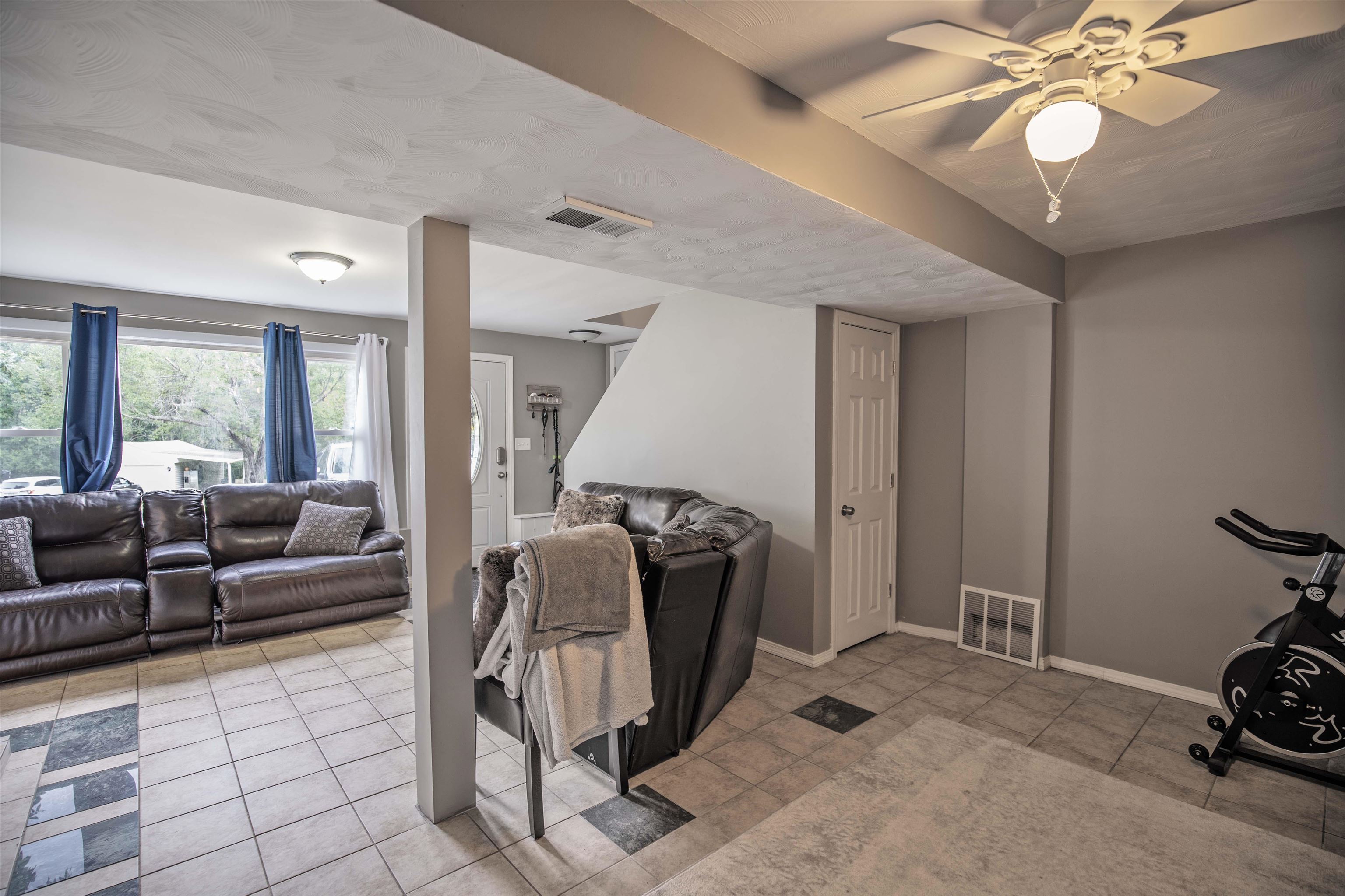 187 Straw Road Manchester, NH 03102 - Photo 23 of 40