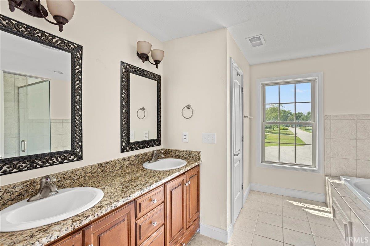 12277 Webbs Way Columbus, IN 47203 - Photo 26 of 36