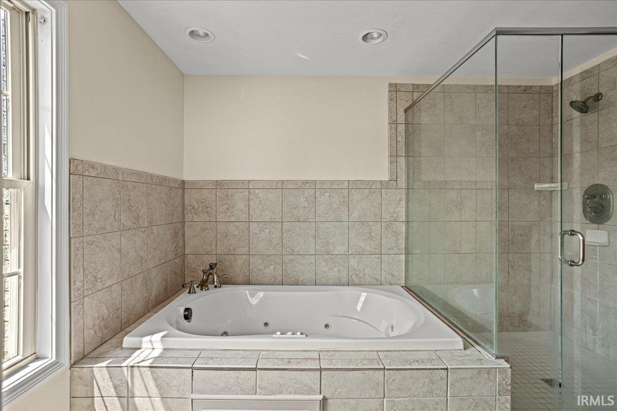 12277 Webbs Way Columbus, IN 47203 - Photo 28 of 36