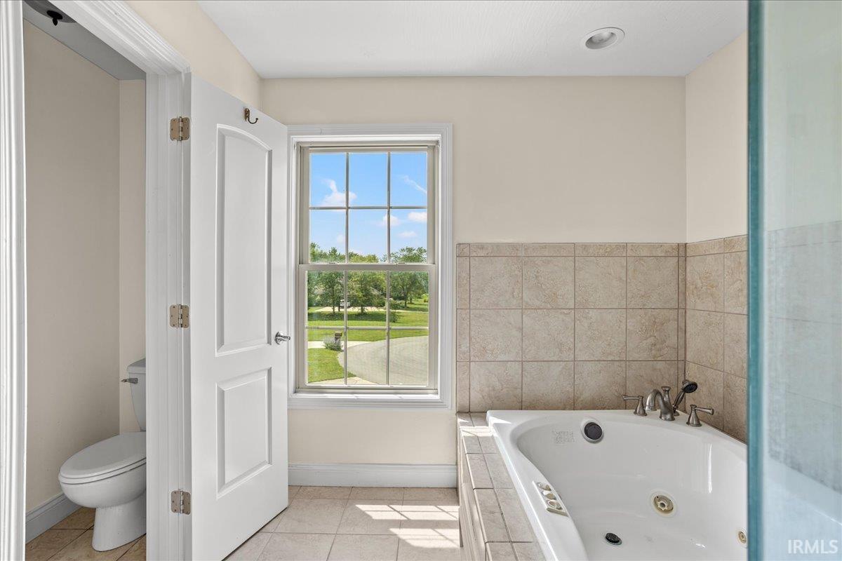 12277 Webbs Way Columbus, IN 47203 - Photo 29 of 36