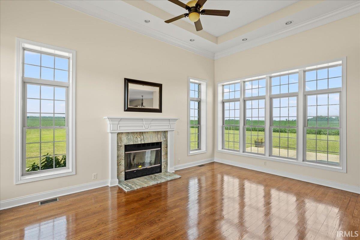 12277 Webbs Way Columbus, IN 47203 - Photo 7 of 36