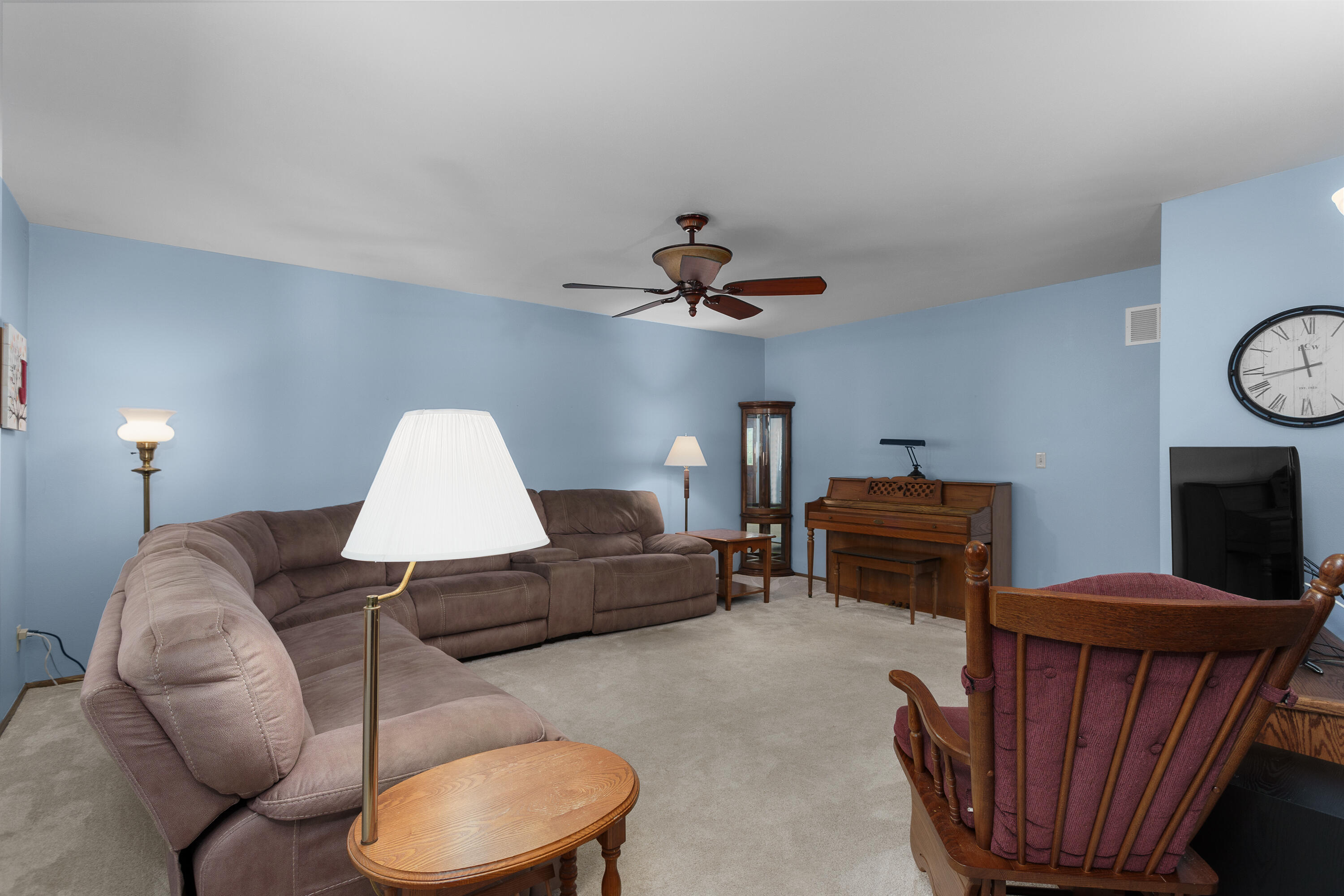 5600 South Kurtz Road Hales Corners, WI 53130 - Photo 15 of 59 36