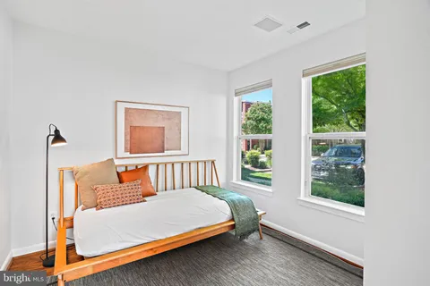 $1,075,000 | 2123 12th Place Northwest, Washington, DC 20009