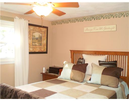 35 Adelaide Avenue Warwick, RI 02886 - Photo 9 of 18 Master Bedroom.