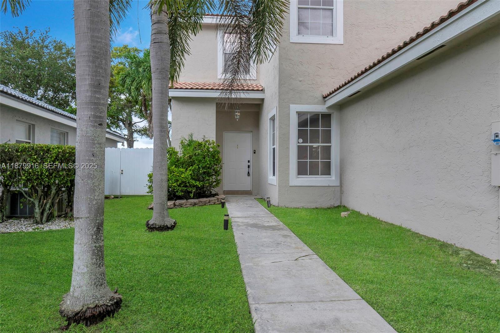 2608 Southwest 177th Avenue Miramar, FL 33029 - Photo 3 of 43