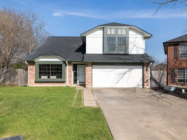 $2,400 | 1805 White Oak Cove, Round Rock, TX 78681