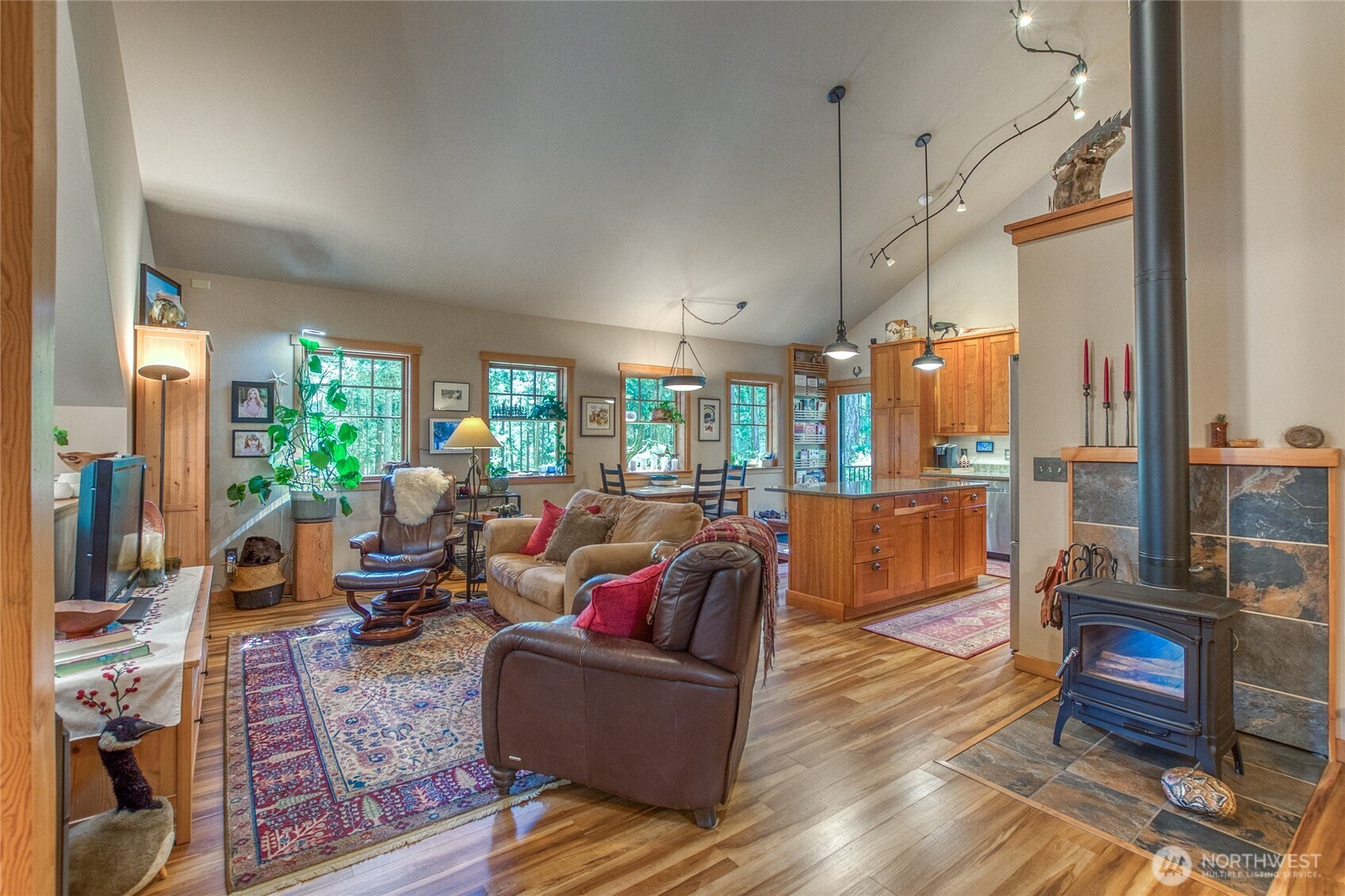 424 Logan's Run Road Orcas Island, WA 98245 - Photo 4 of 39