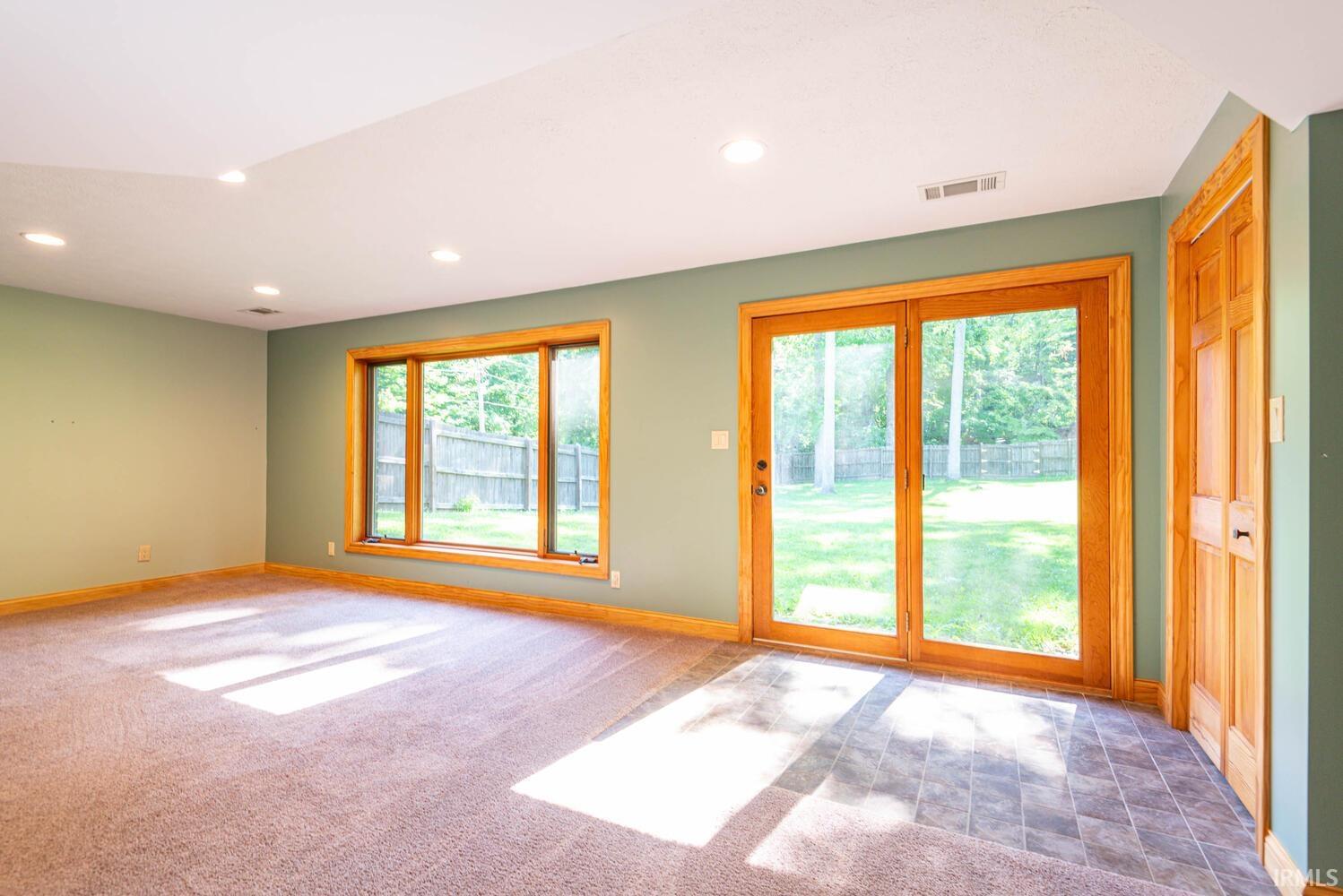 4645 South Harrell Road Bloomington, IN 47401 - Photo 12 of 36 Gallery Image 12